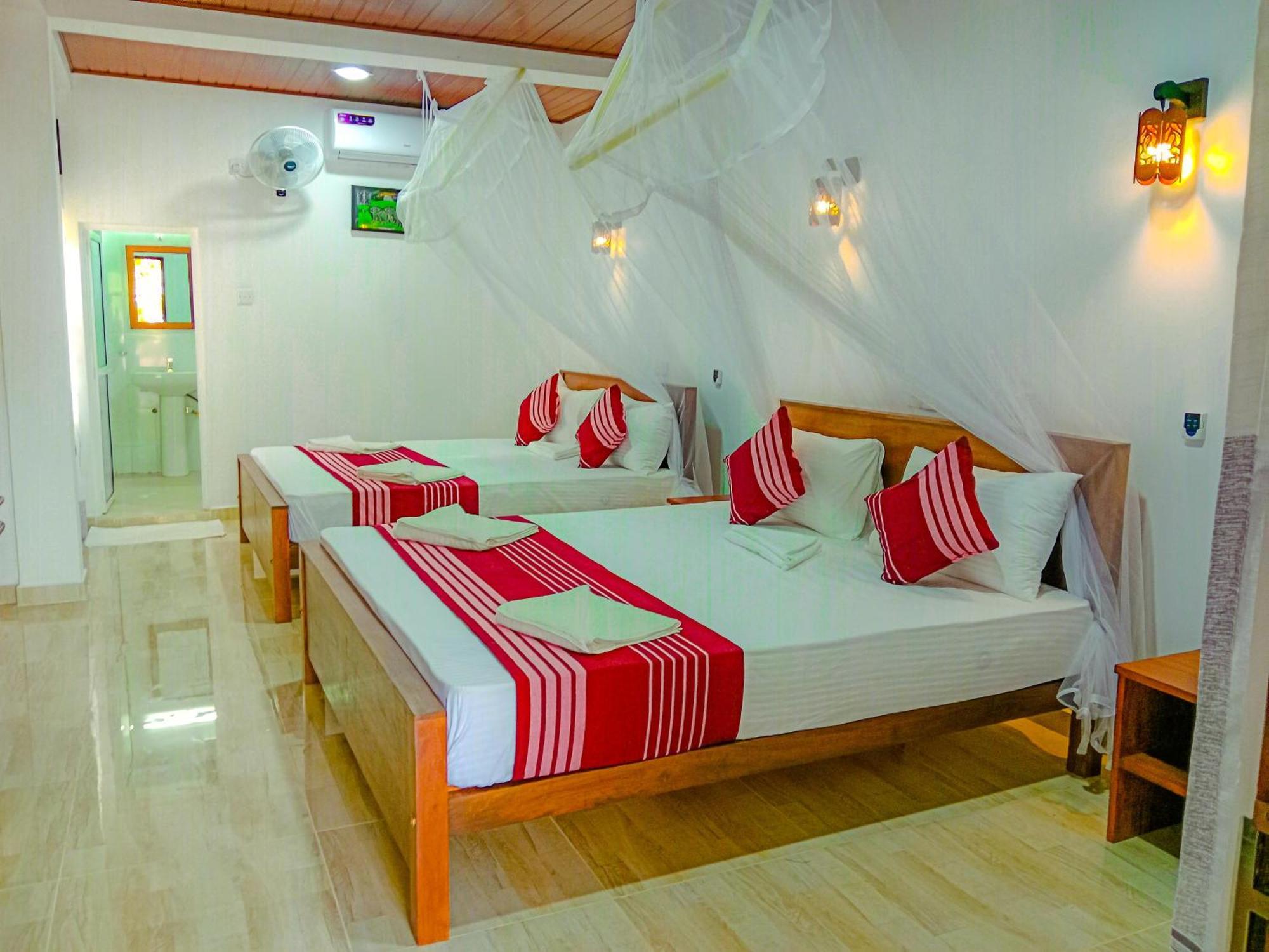 Sigiriya Peacock Homestay Dış mekan fotoğraf