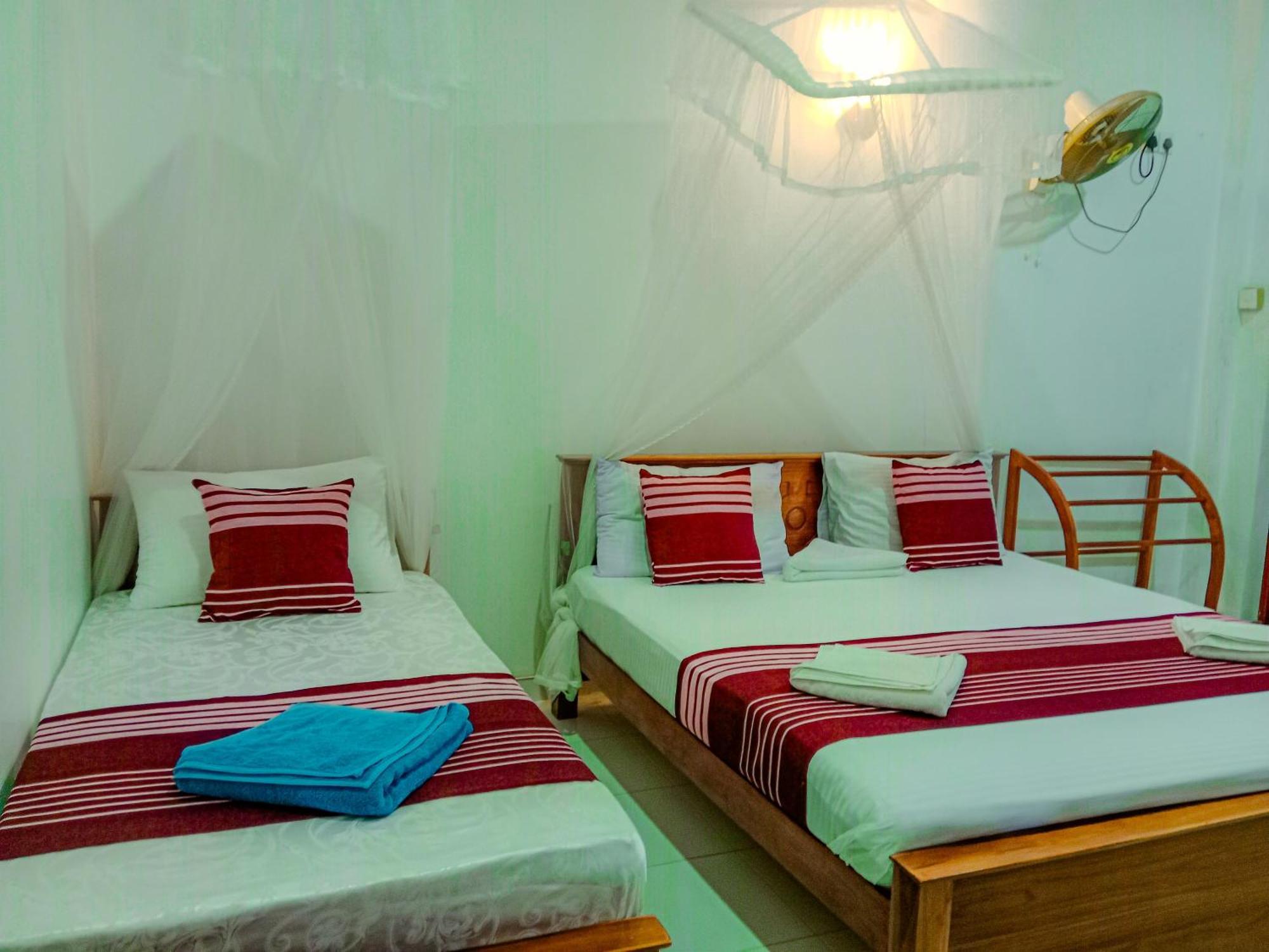 Sigiriya Peacock Homestay Dış mekan fotoğraf
