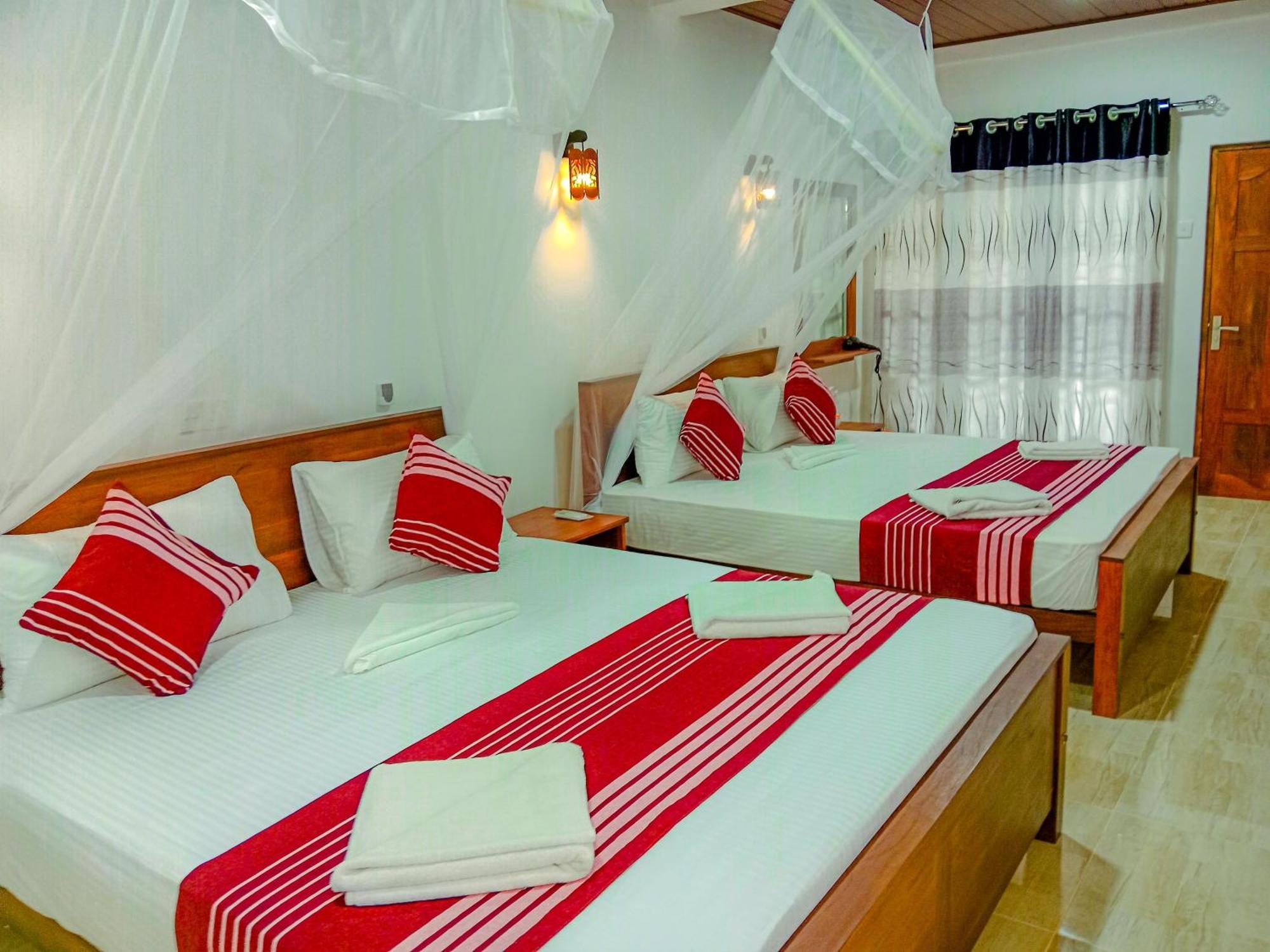 Sigiriya Peacock Homestay Dış mekan fotoğraf