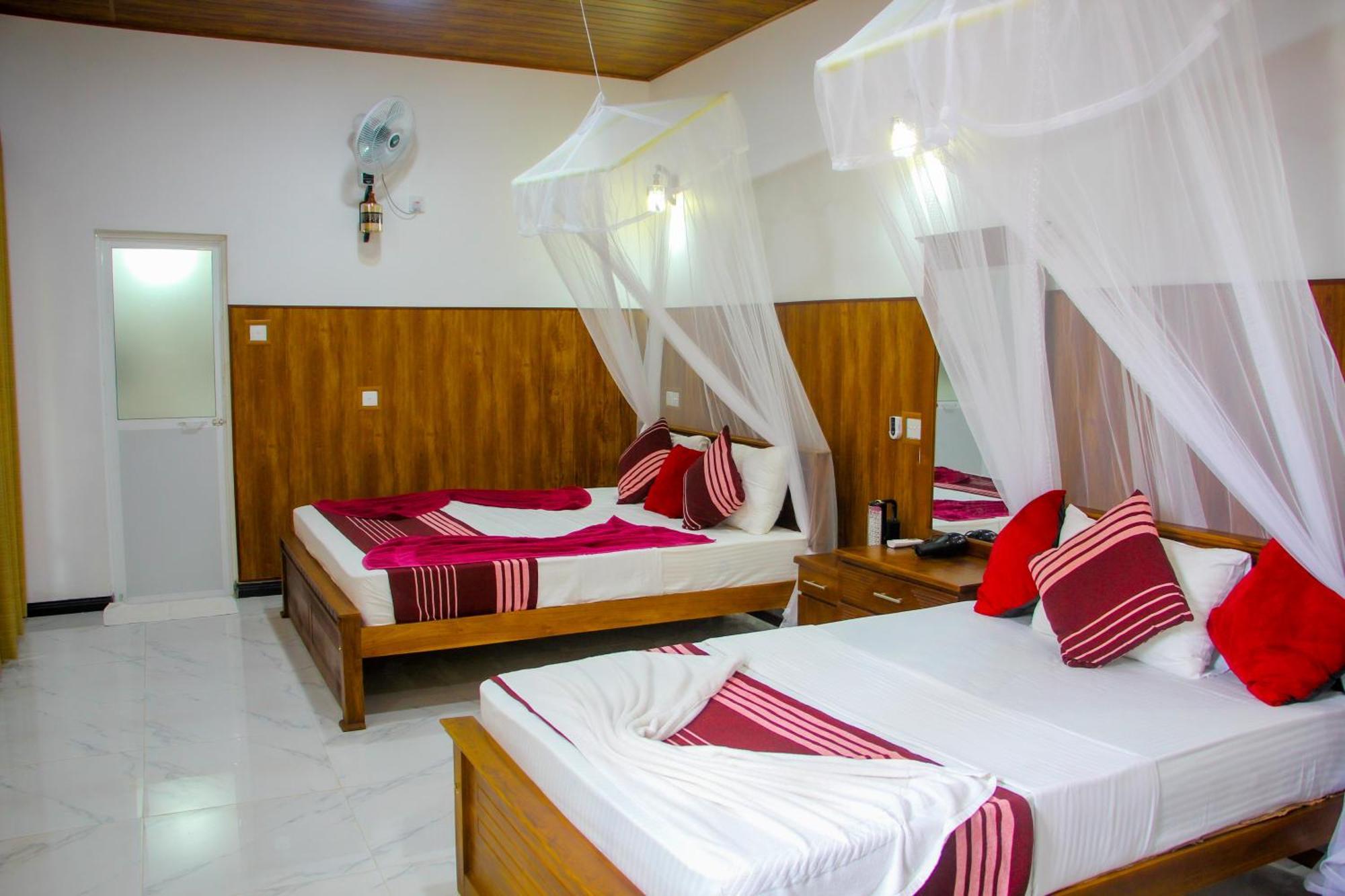 Sigiriya Peacock Homestay Dış mekan fotoğraf