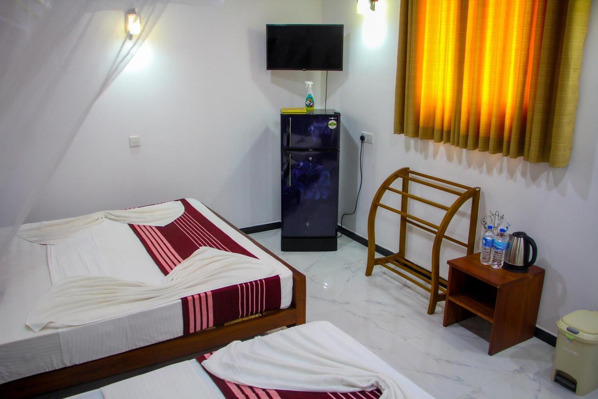 Sigiriya Peacock Homestay Dış mekan fotoğraf