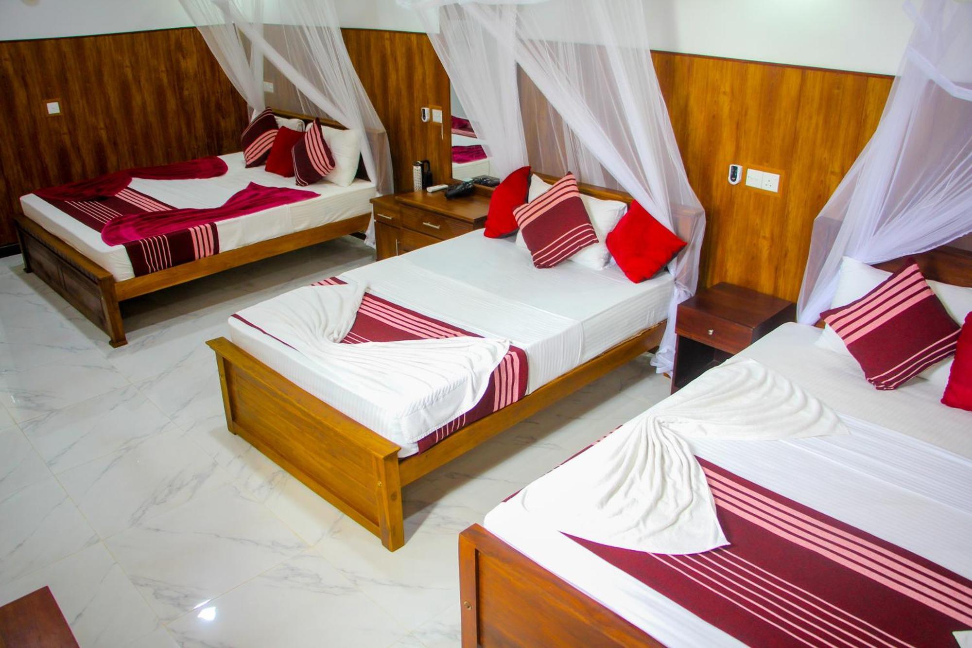 Sigiriya Peacock Homestay Dış mekan fotoğraf
