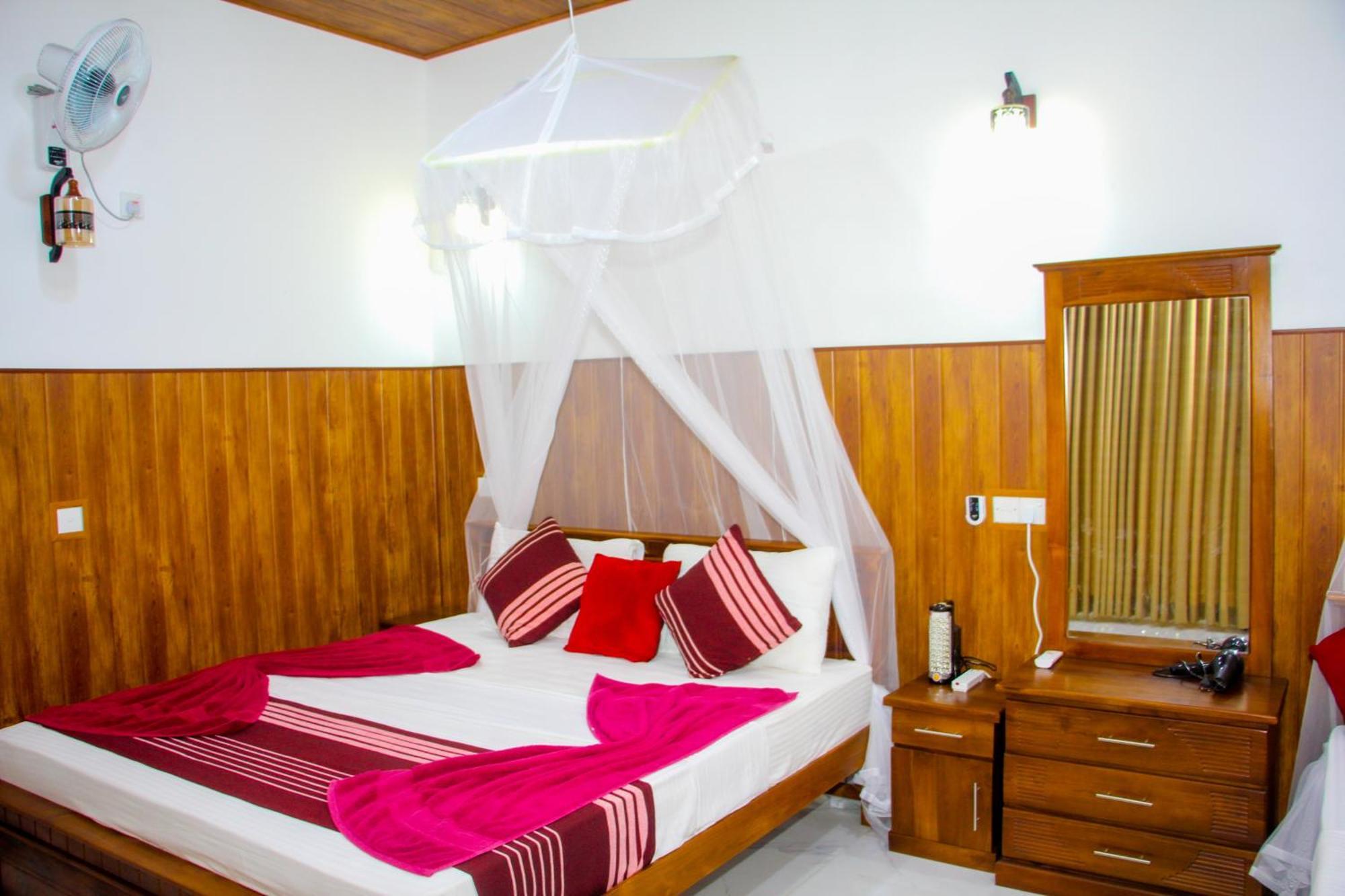 Sigiriya Peacock Homestay Dış mekan fotoğraf