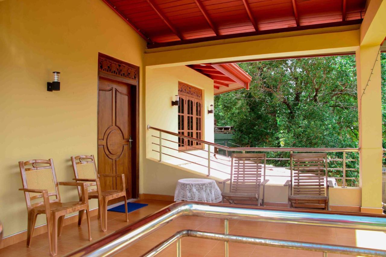 Sigiriya Peacock Homestay Dış mekan fotoğraf